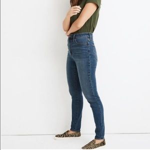 Madewell curvy roadtripper supersoft jeans in Playford wash